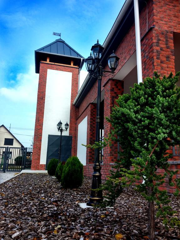 Guest House Hodus Vydrany Exterior photo